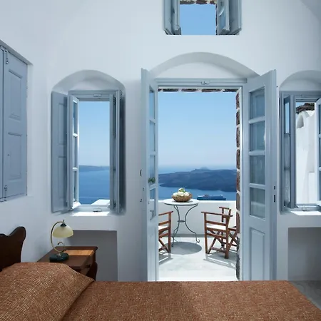 Aigialos Luxury Traditional Settlement Hotel Fira (Santorini)