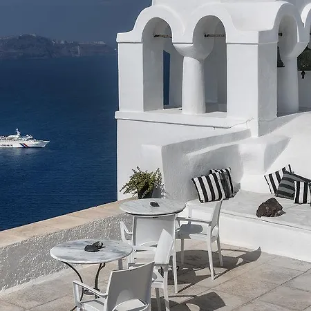 Aigialos Luxury Traditional Settlement Fira (Santorini)