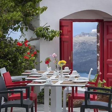 Aigialos Luxury Traditional Settlement Hotel Fira (Santorini)